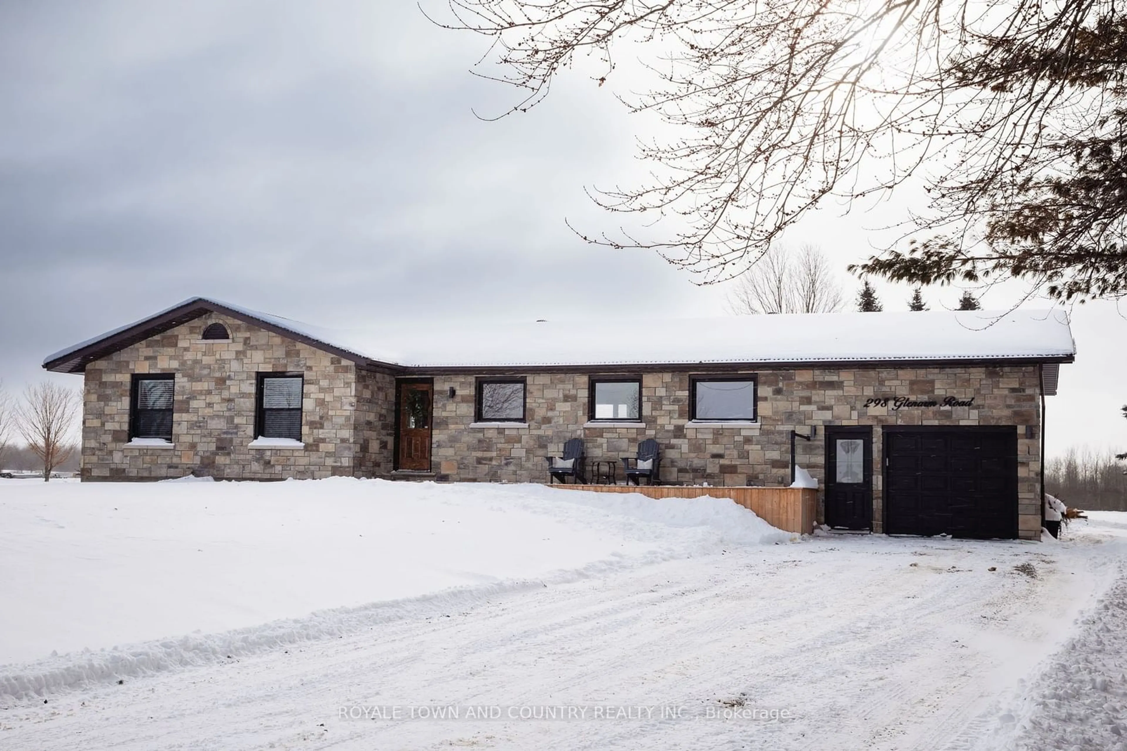 A pic from outside/outdoor area/front of a property/back of a property/a pic from drone, building for 298 Glenarm Rd, Kawartha Lakes Ontario K0M 2T0