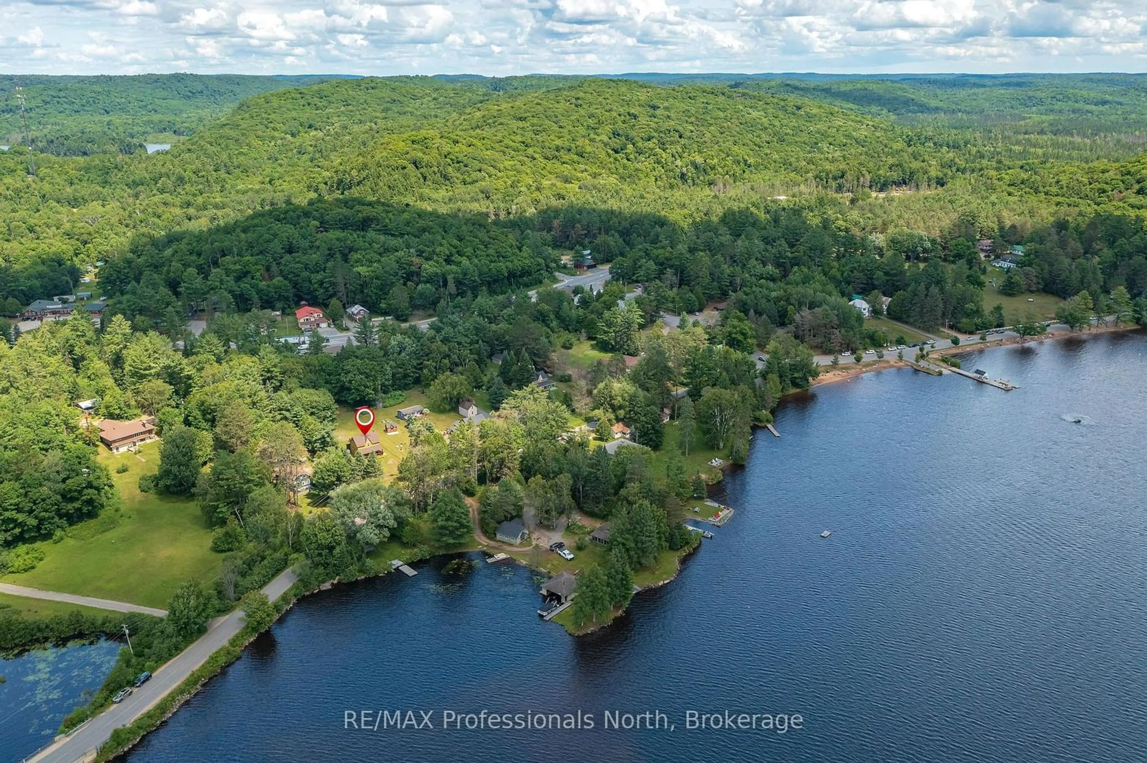 A pic from outside/outdoor area/front of a property/back of a property/a pic from drone, water/lake/river/ocean view for 1172 DWIGHT BEACH Rd, Lake of Bays Ontario P0A 1H0