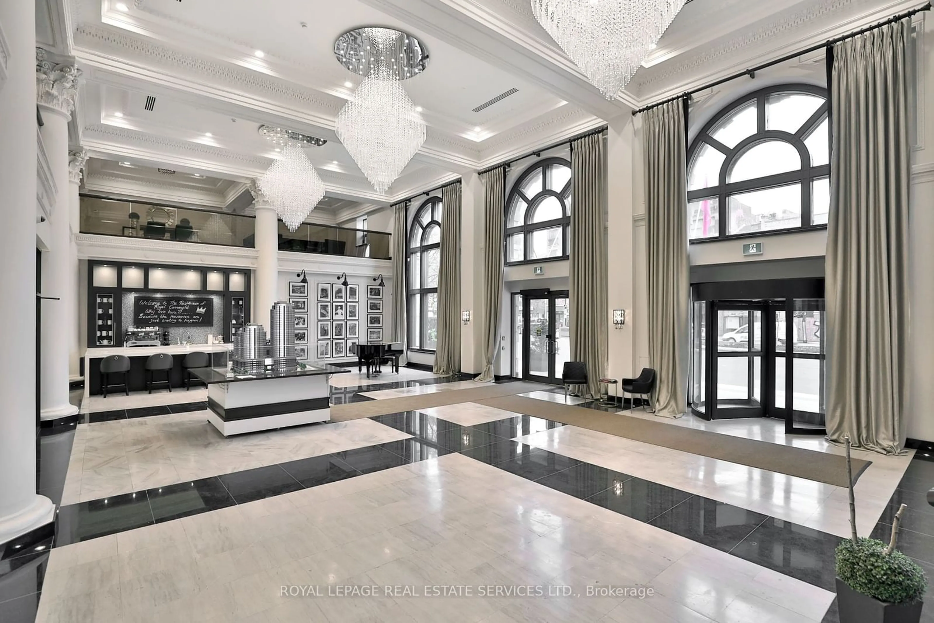 Lobby for 118 King St #313, Hamilton Ontario L8N 0A9