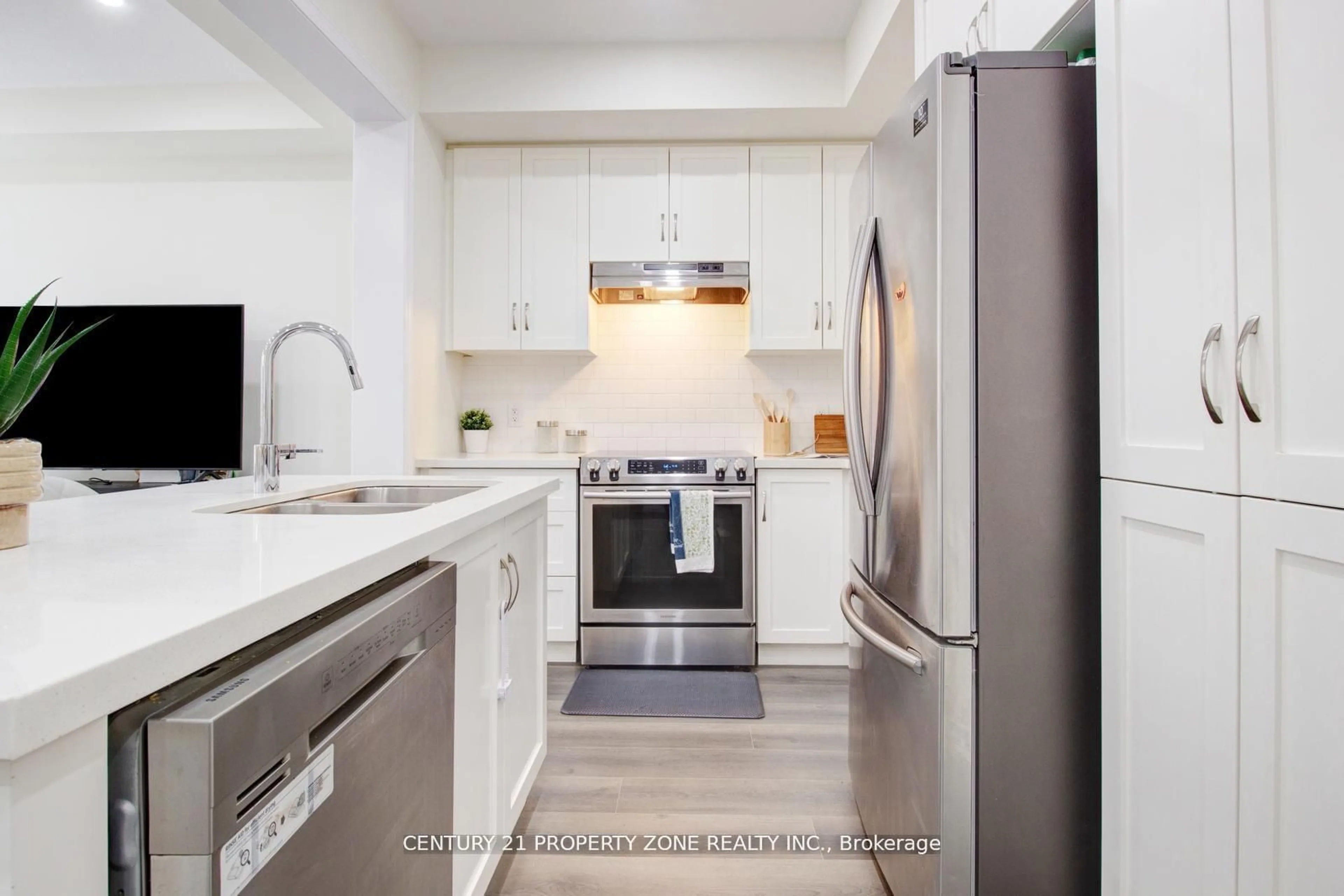 Contemporary kitchen, ceramic/tile floor for 39 Pelican Lane, Hamilton Ontario L8K 5J3