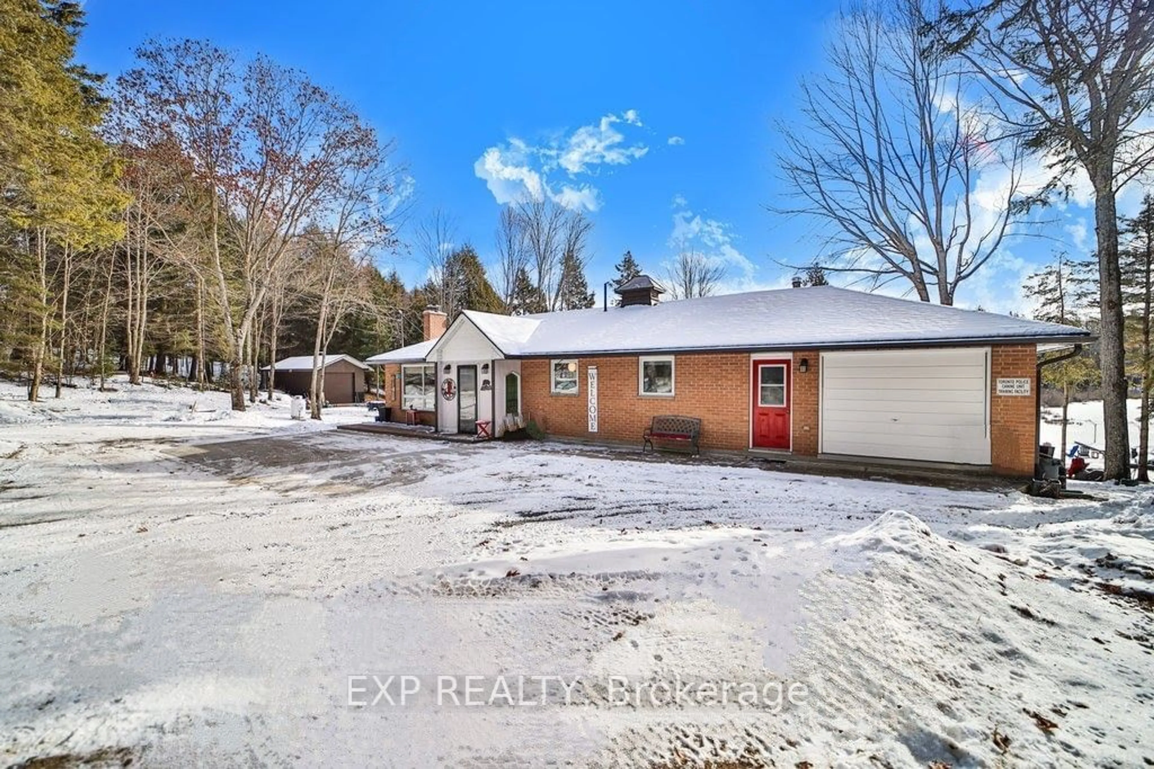 A pic from outside/outdoor area/front of a property/back of a property/a pic from drone, street for 40 Gilmour Point Rd, North Kawartha Ontario K0L 1A0