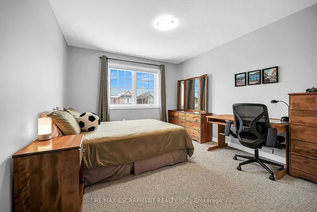 Additional property image - 31 Showcase Dr