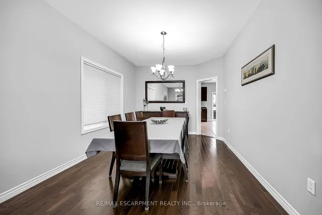 Additional property image - 31 Showcase Dr