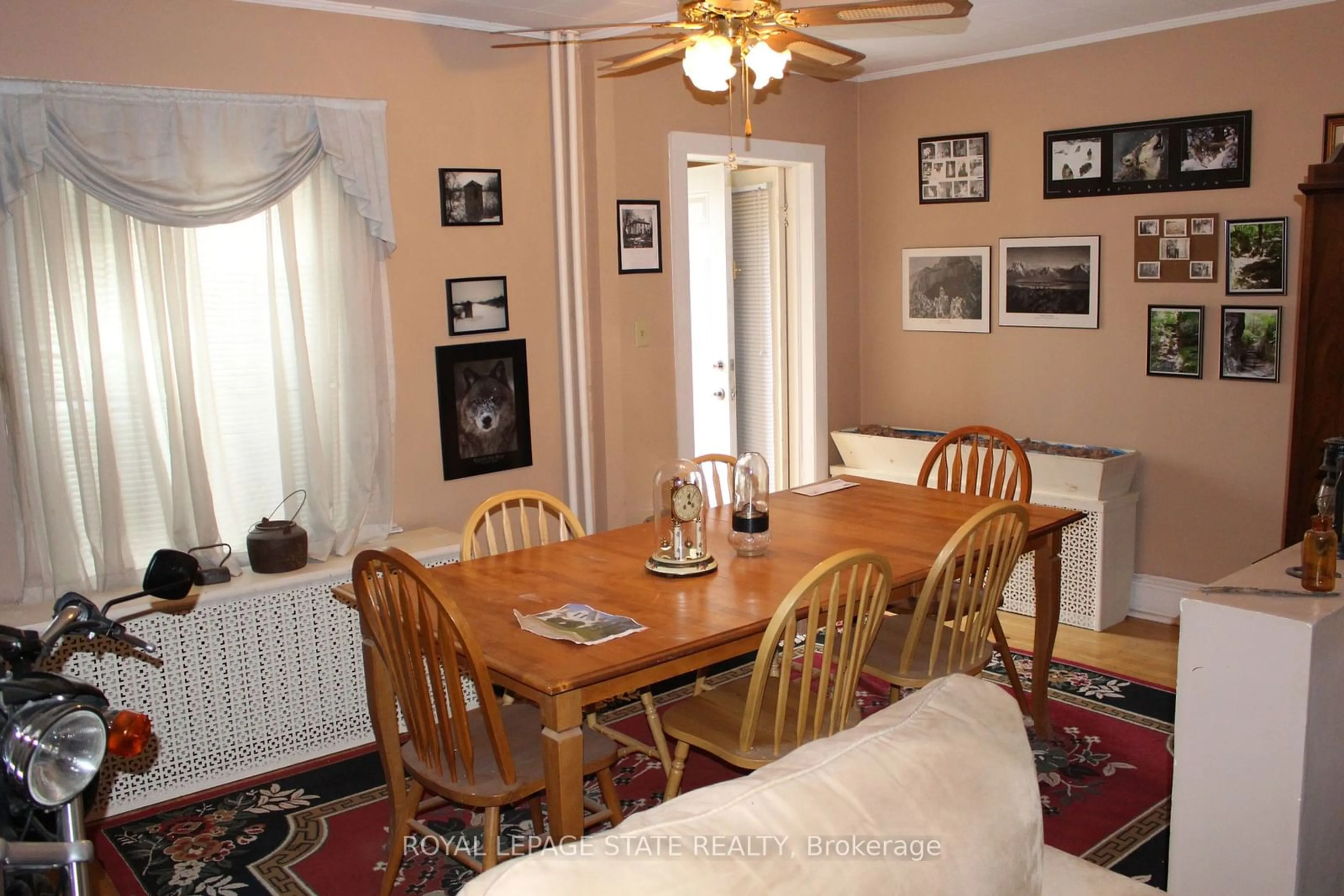 Dining room, unknown for 5134 Mcglashan Cres, Niagara Falls Ontario L2E 3W9