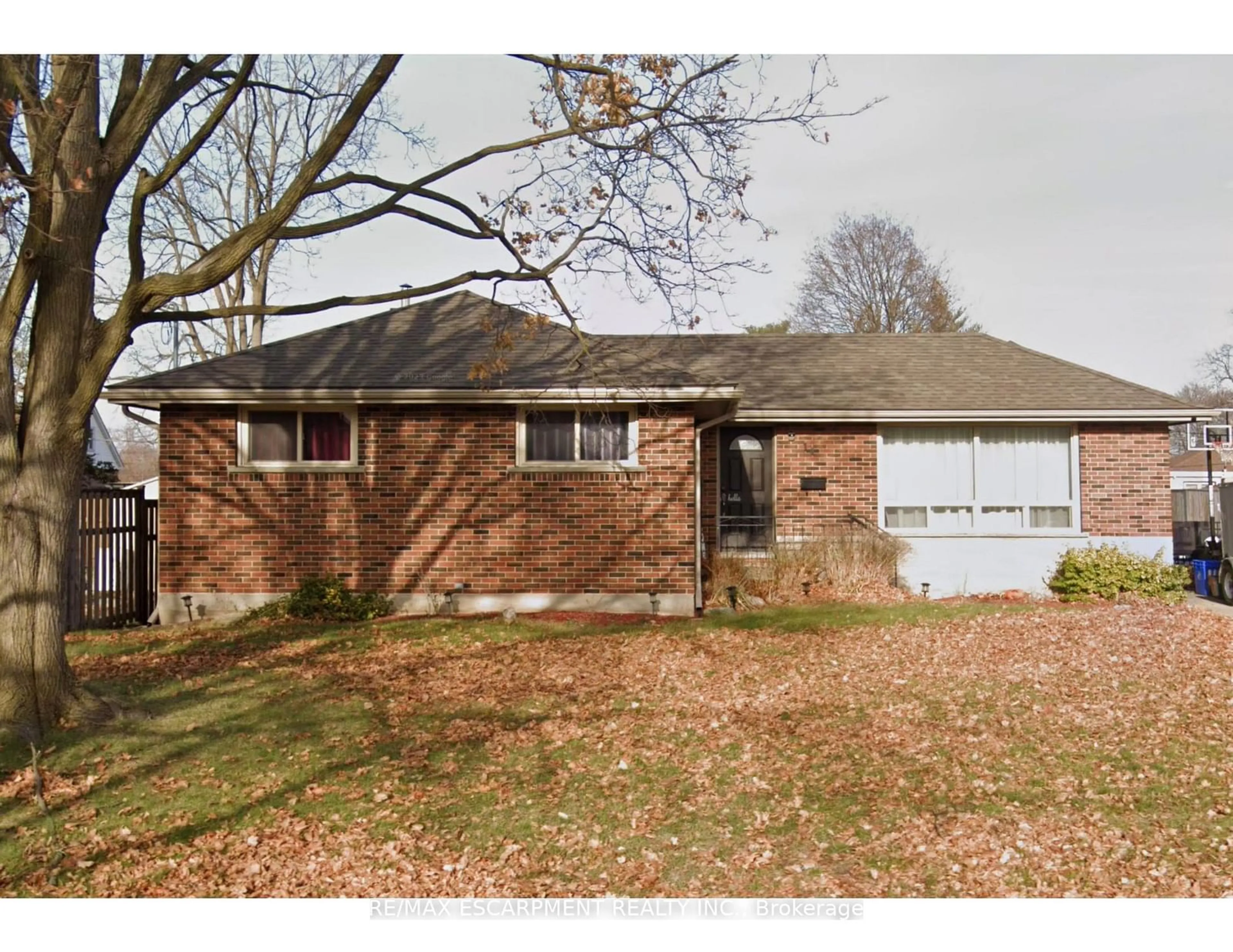 Home with brick exterior material, street for 14 Sycamore Dr, Brantford Ontario N3R 2M1