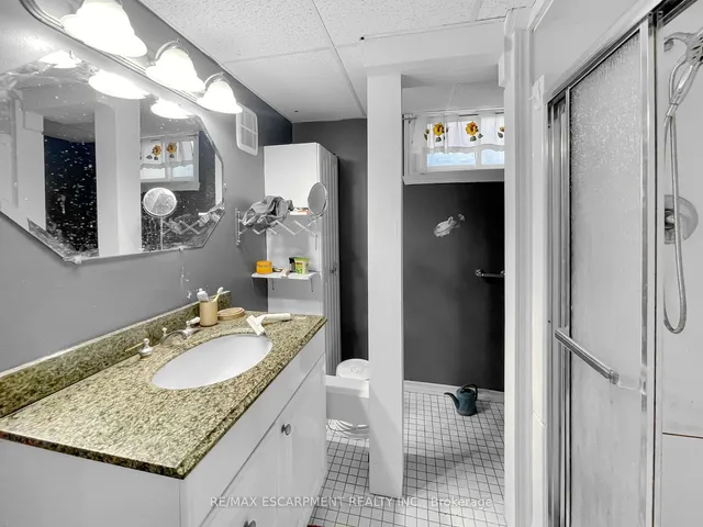 Additional property image - 907 Fennell Ave