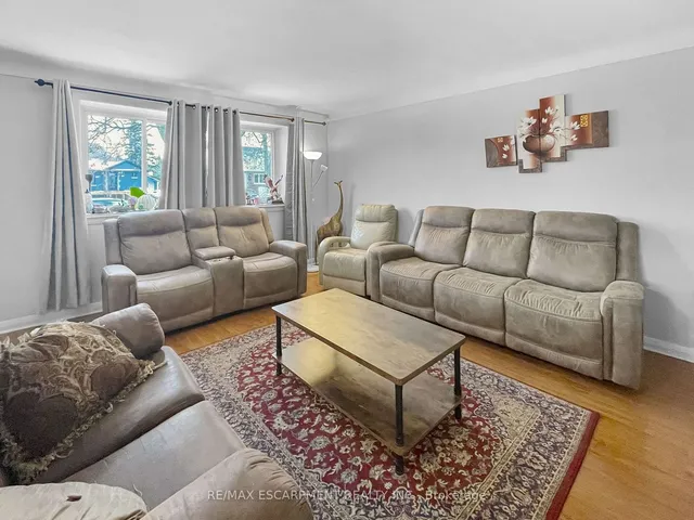 Additional property image - 907 Fennell Ave