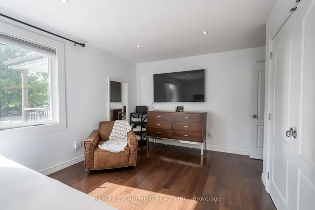 Additional property image - 534 Evans Rd