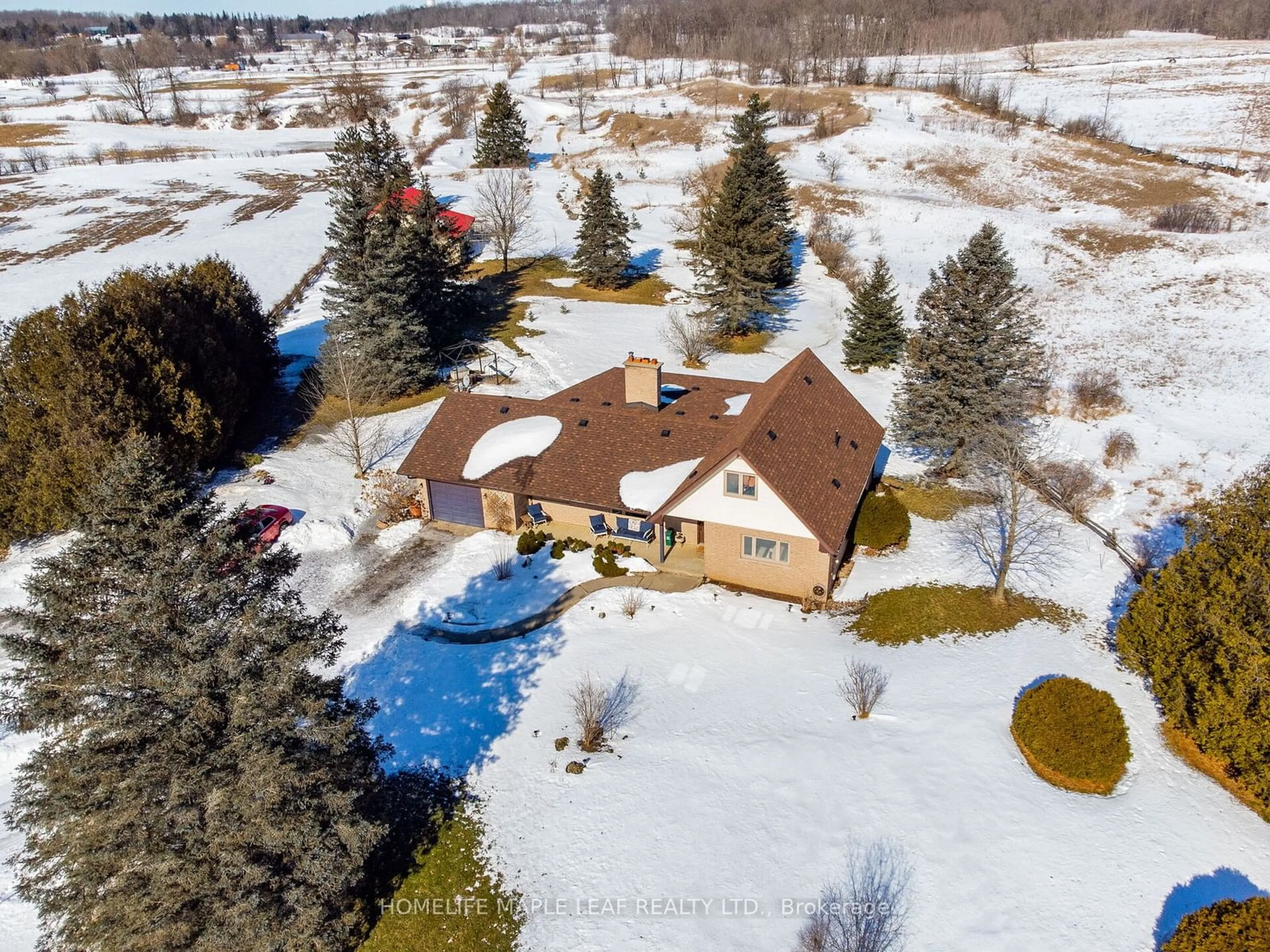 A pic from outside/outdoor area/front of a property/back of a property/a pic from drone, unknown for 8438 HWY 7, Guelph/Eramosa Ontario N0B 2K0