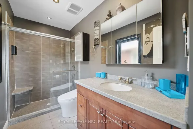 Additional property image - 33 LESLIE Dr