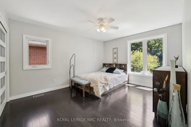 Additional property image - 33 LESLIE Dr