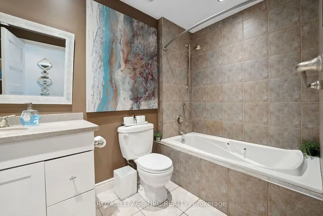 Additional property image - 33 LESLIE Dr