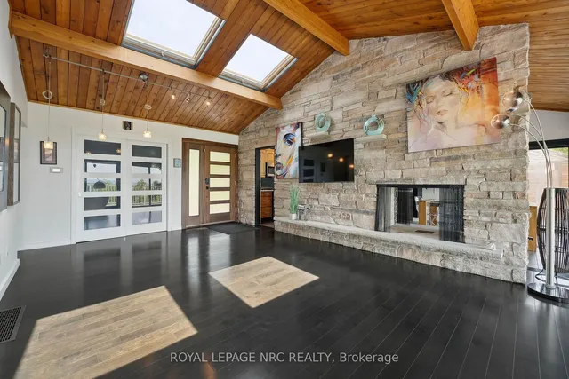 Additional property image - 33 LESLIE Dr