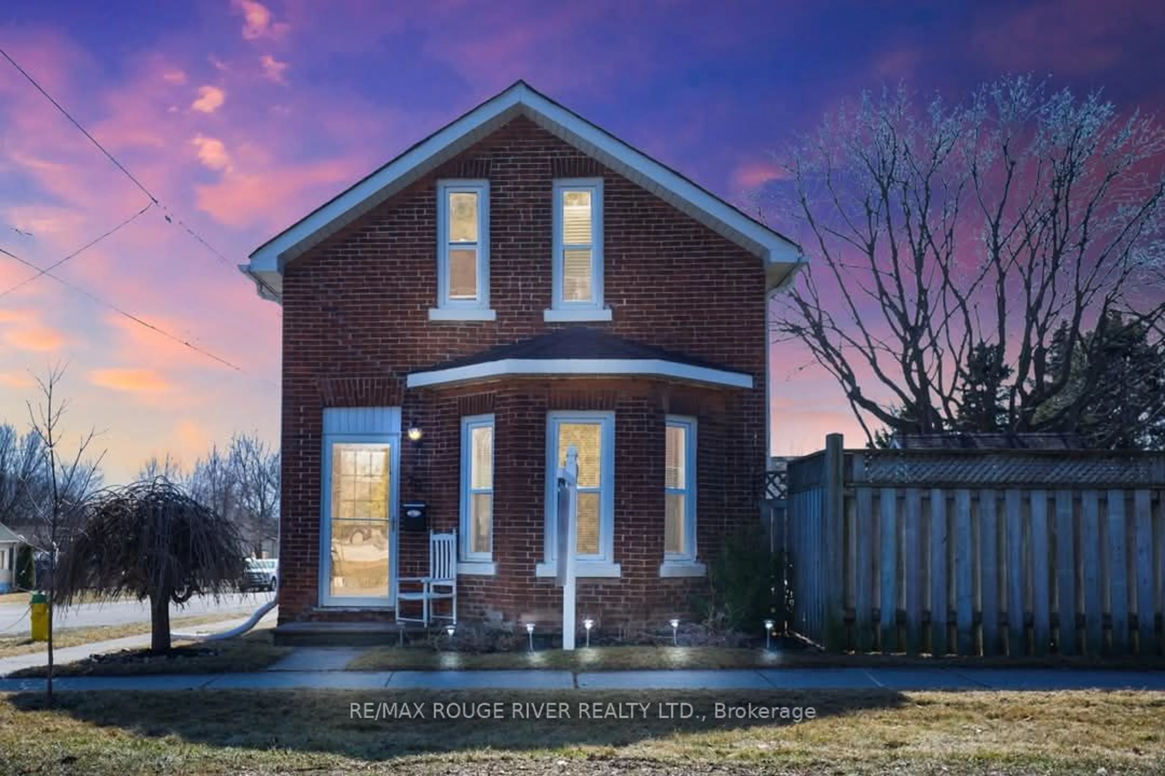 Home with brick exterior material, building for 79 Francis St, Port Hope Ontario L1A 1K7