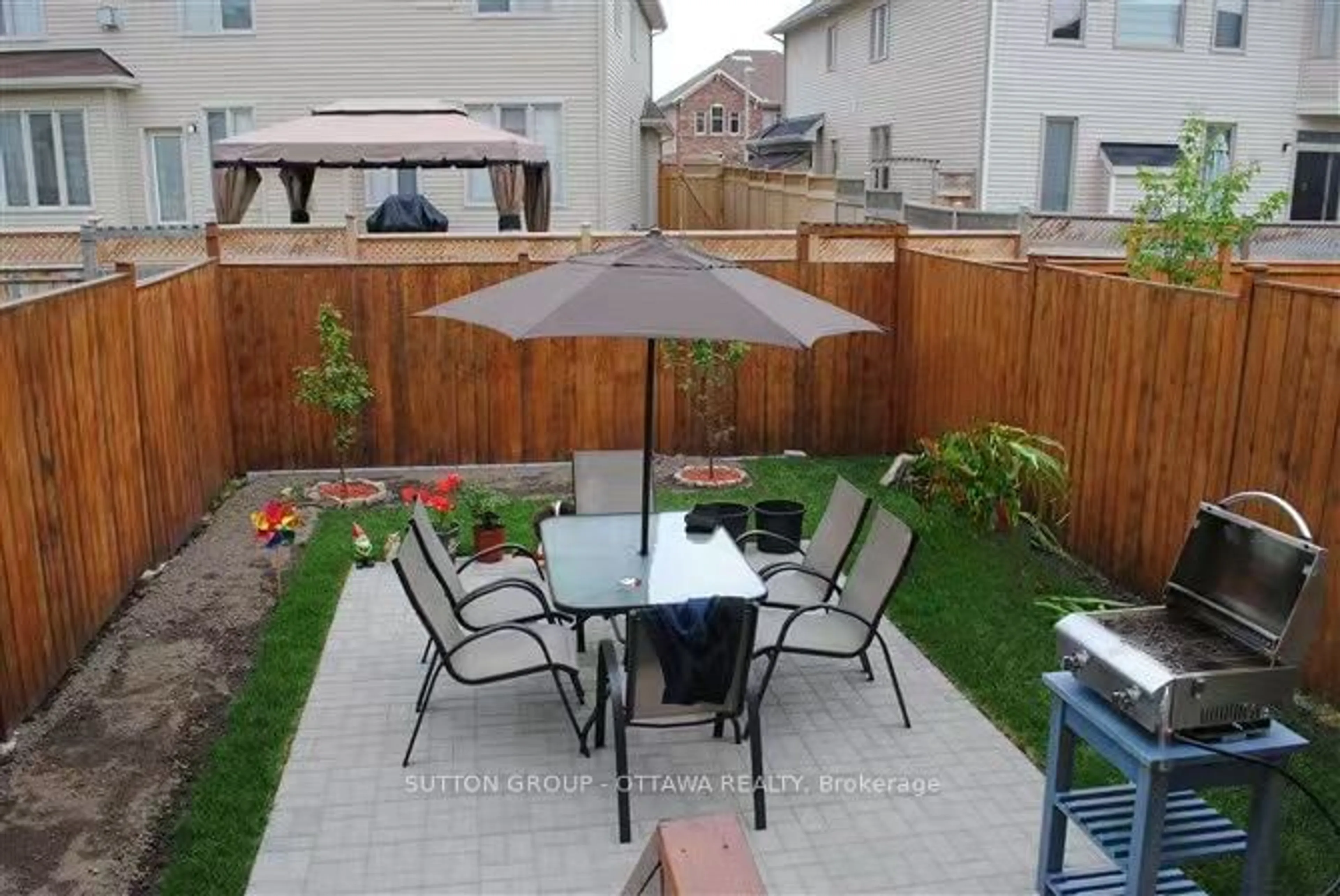 Patio, street for 171 Hornchurch Lane, Barrhaven Ontario K2J 0J9