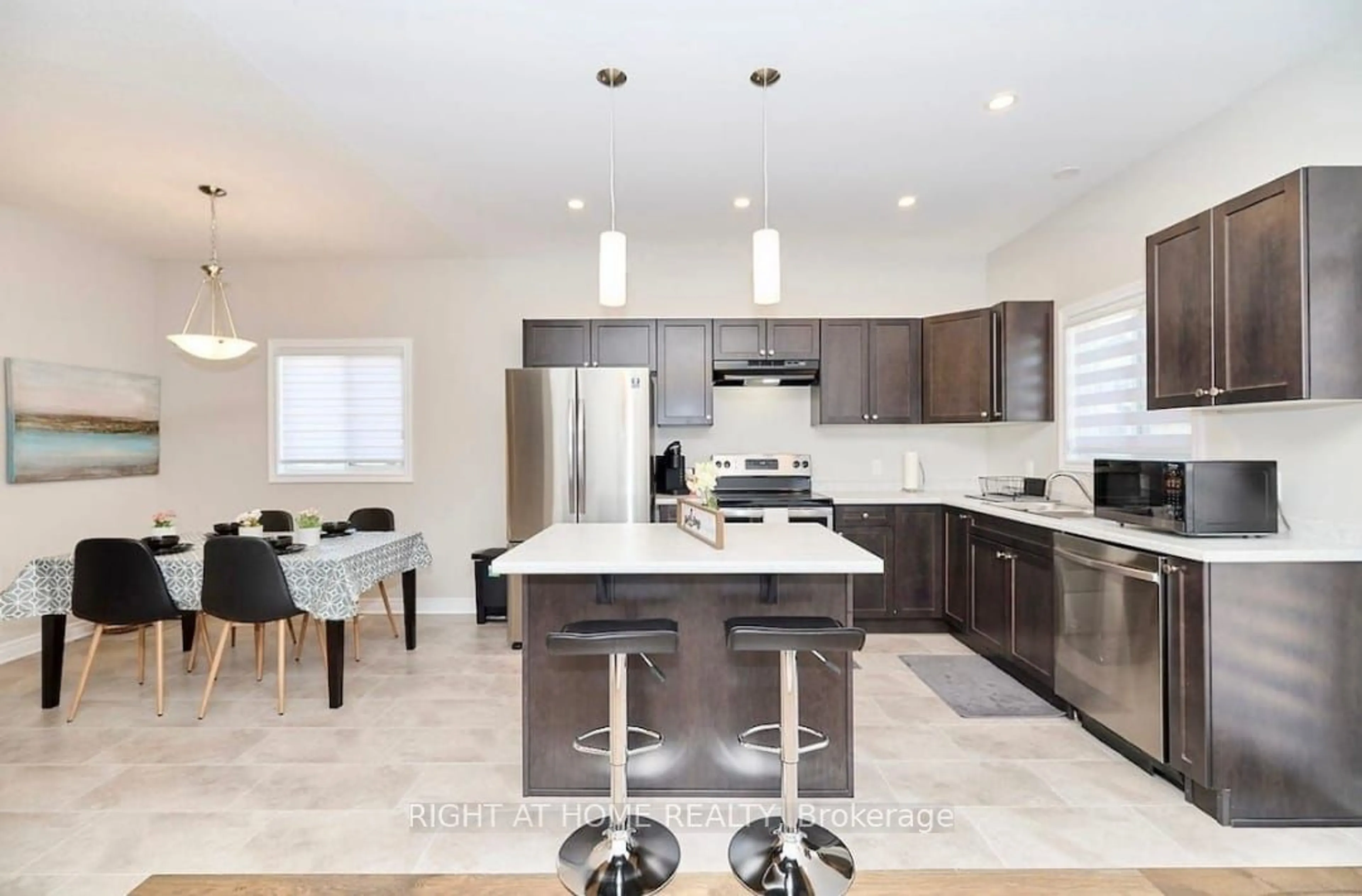 Contemporary kitchen, ceramic/tile floor for 2 Bowman Cres, Thorold Ontario L2V 0G2