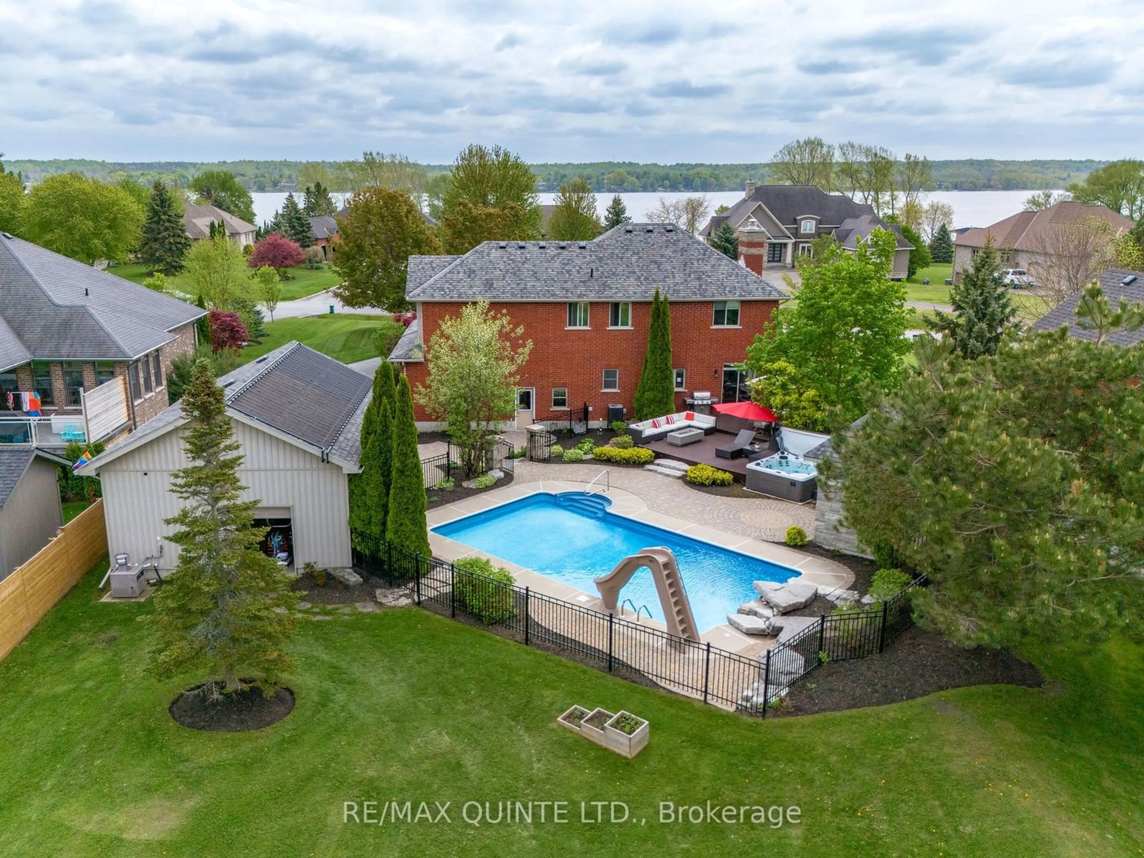 A pic from outside/outdoor area/front of a property/back of a property/a pic from drone, water/lake/river/ocean view for 48 Settlers Landing Dr, Quinte West Ontario K8R 0A9