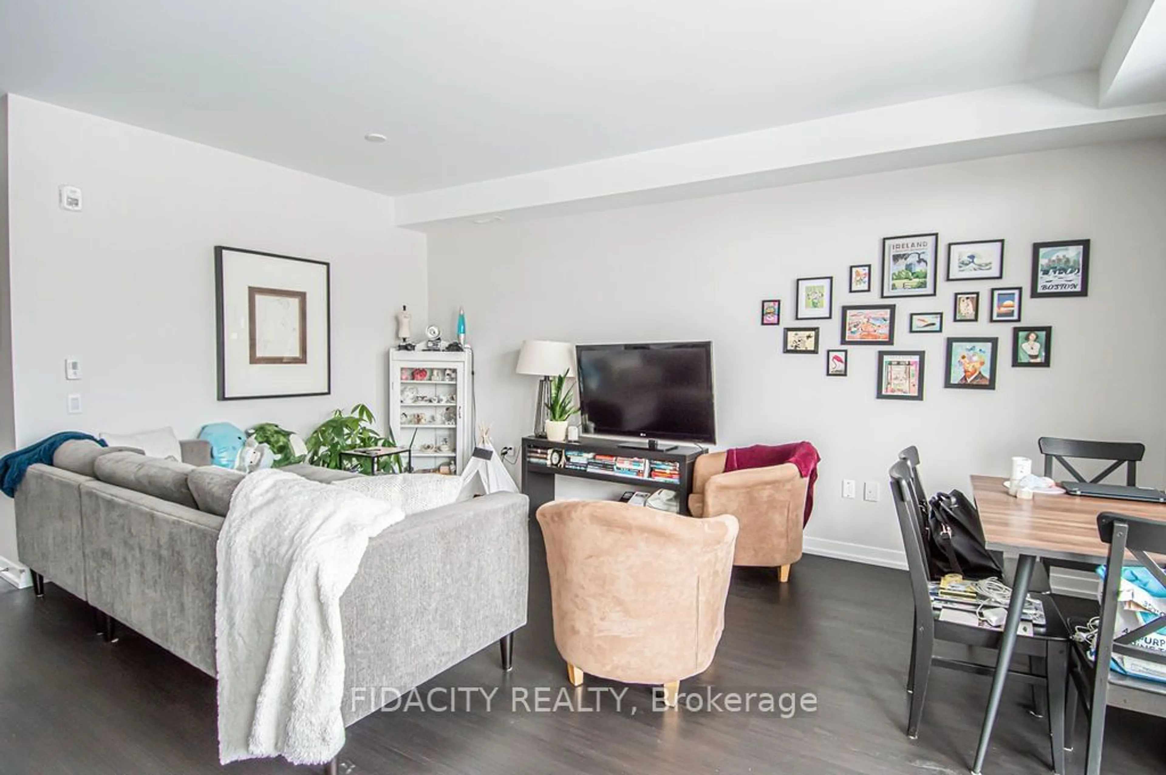 A pic of a room for 231 Citiplace Dr #C, Cityview - Parkwoods Hills - Rideau Shore Ontario K2E 0C5