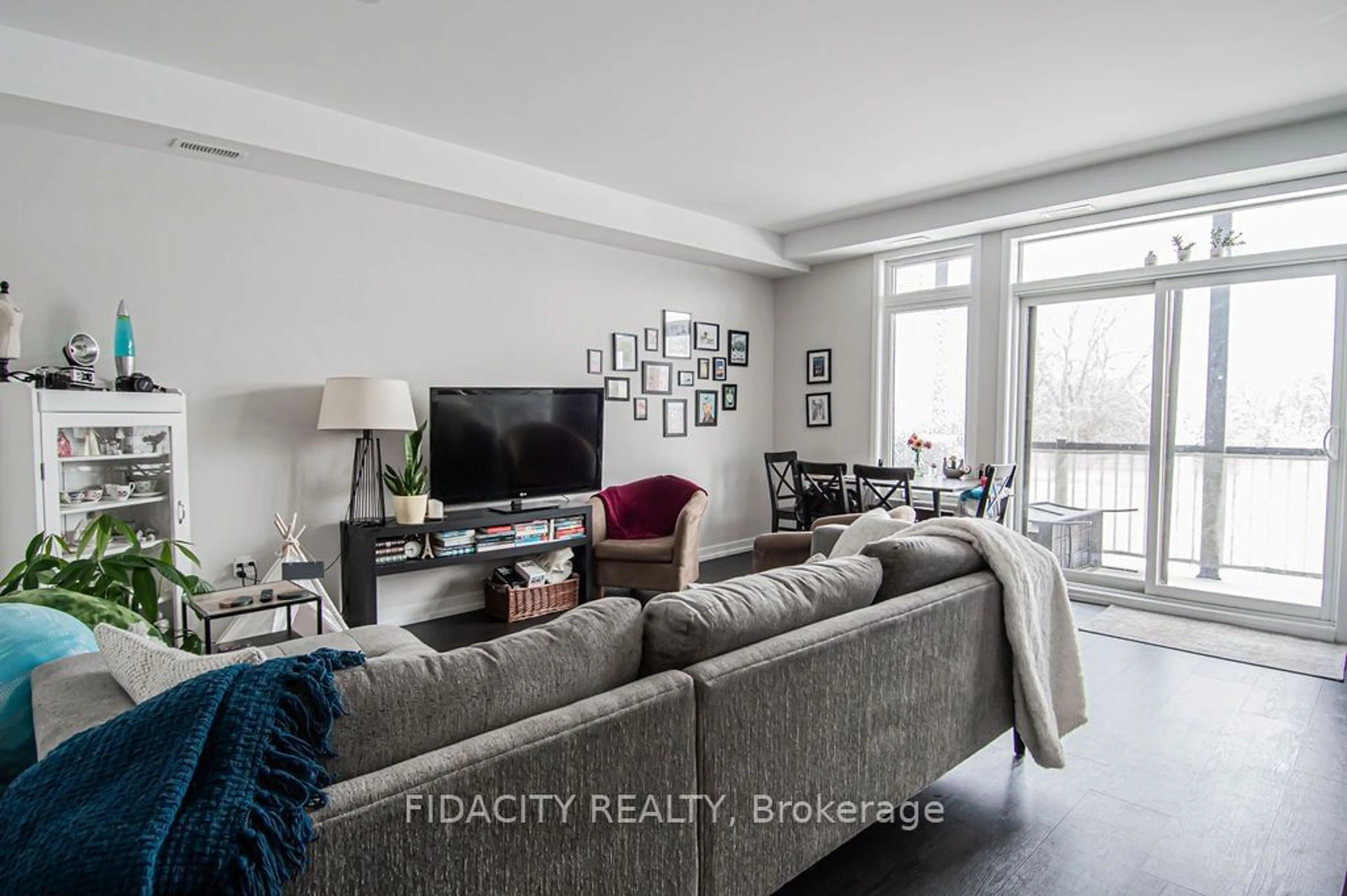 Living room with furniture, unknown for 231 Citiplace Dr #C, Cityview - Parkwoods Hills - Rideau Shore Ontario K2E 0C5