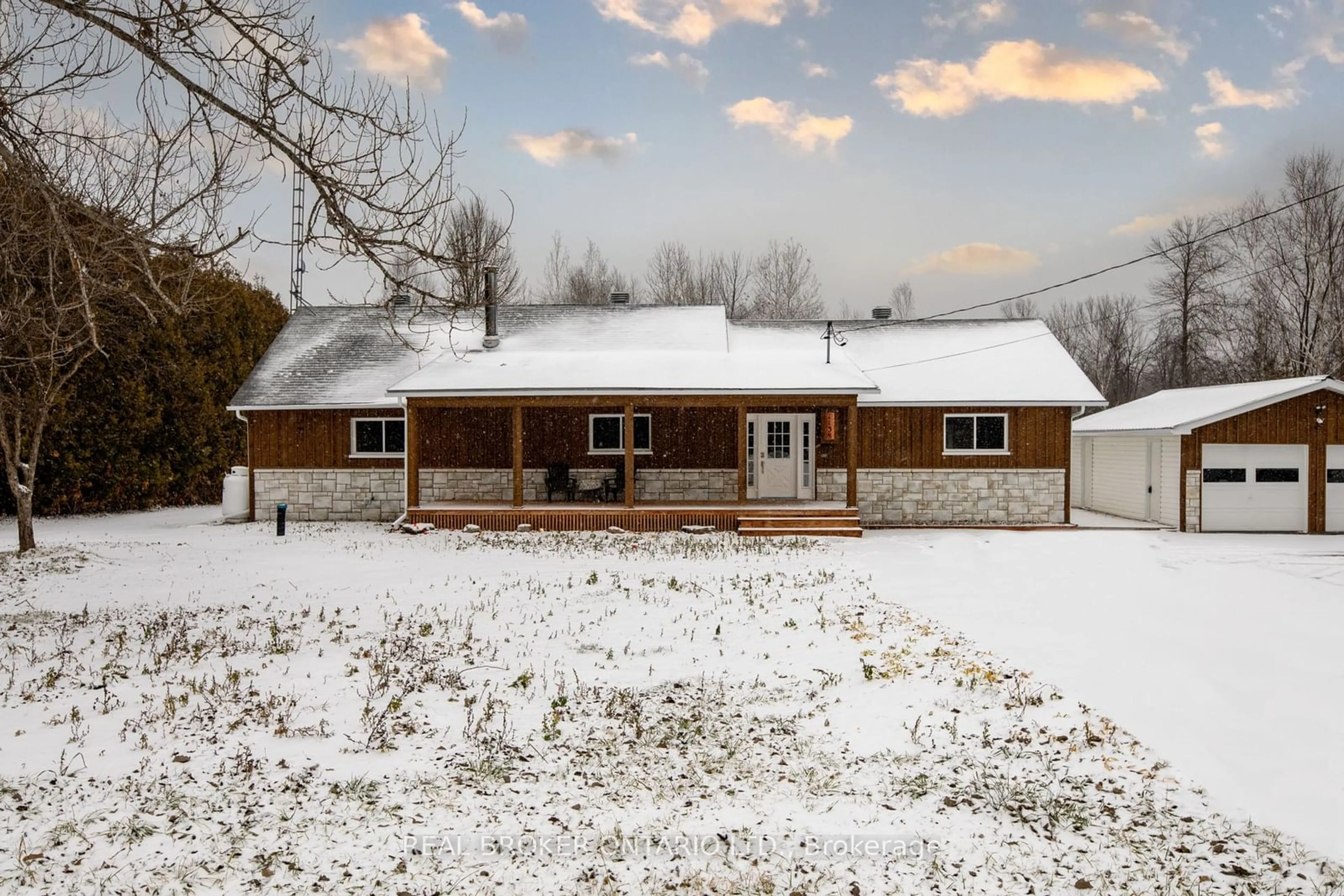 A pic from outside/outdoor area/front of a property/back of a property/a pic from drone, unknown for 1138 County 18 Rd, North Grenville Ontario K0G 1S0