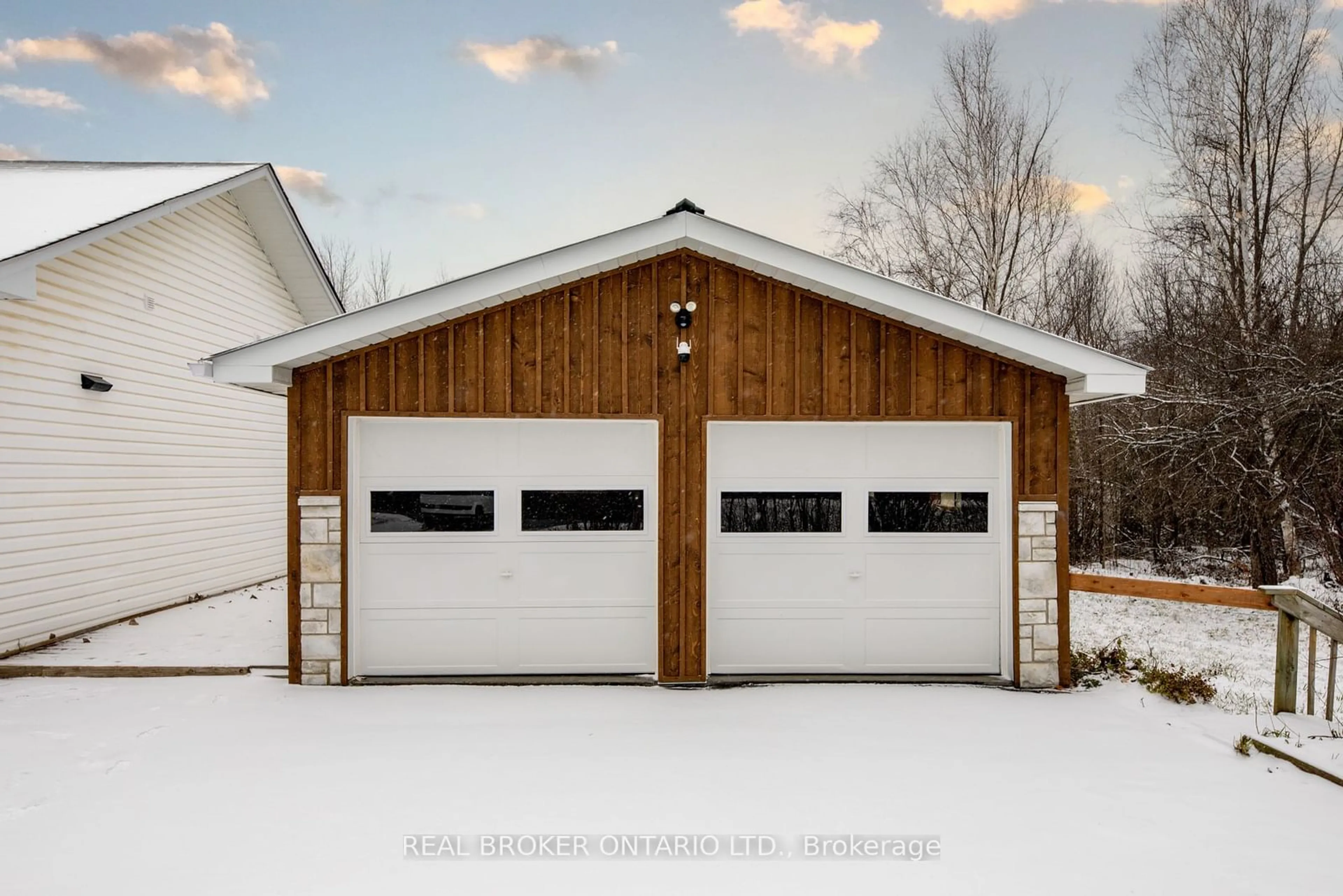 Indoor garage for 1138 County 18 Rd, North Grenville Ontario K0G 1S0