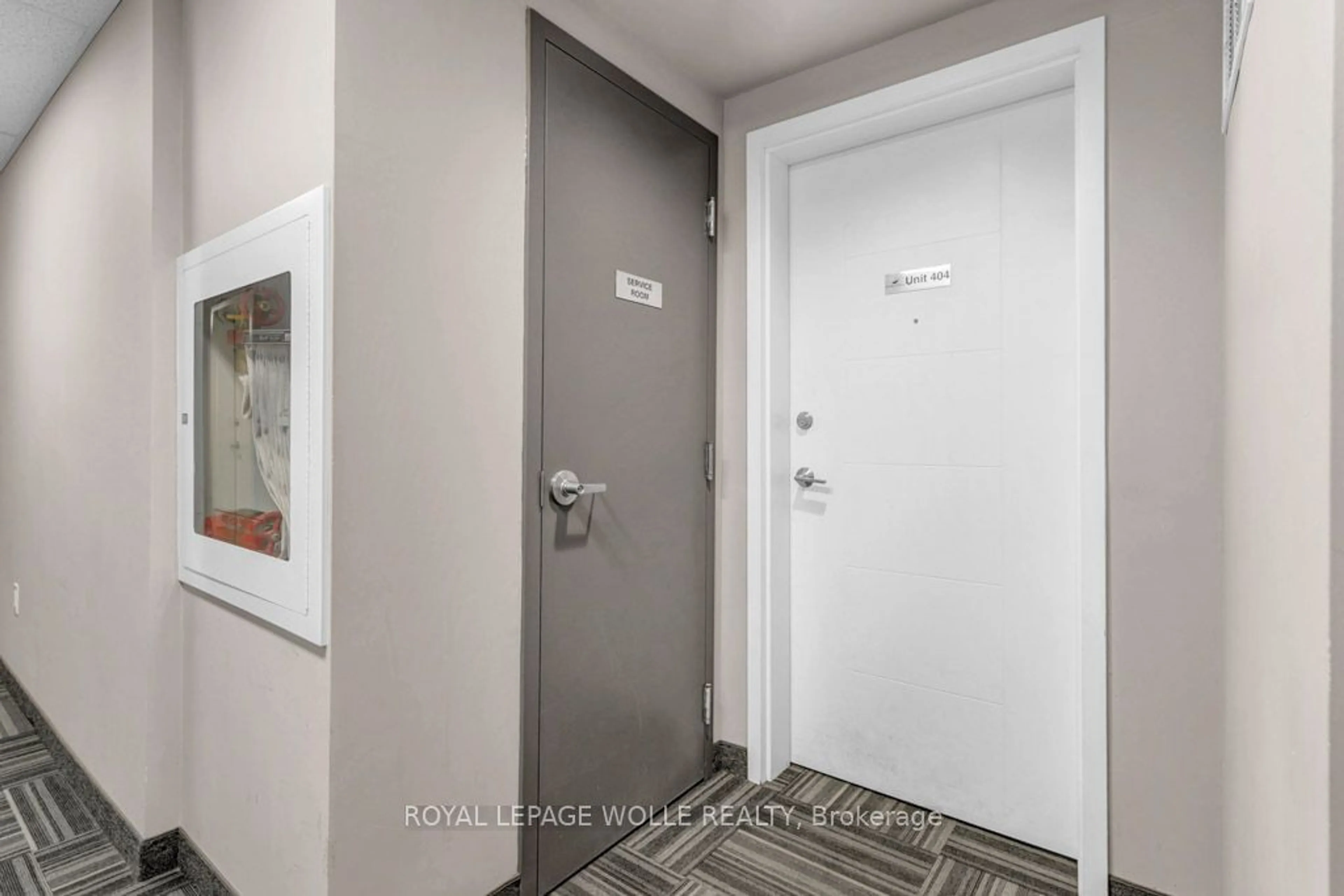 Indoor entryway for 280 Lester St #404, Waterloo Ontario N2L 0G2