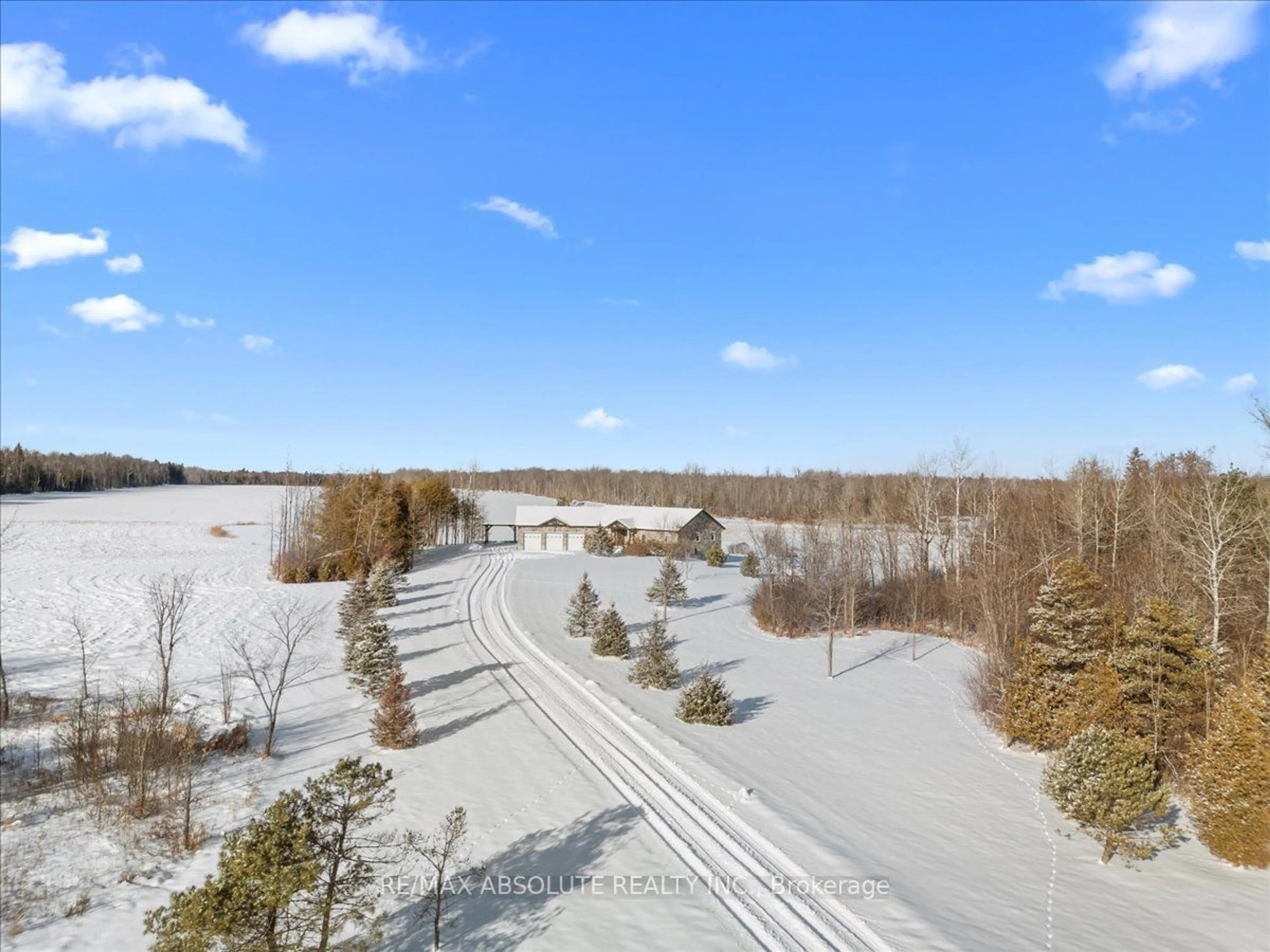 A pic from outside/outdoor area/front of a property/back of a property/a pic from drone, unknown for 7241 FRANKTOWN Rd, Richmond Ontario K0A 2Z0