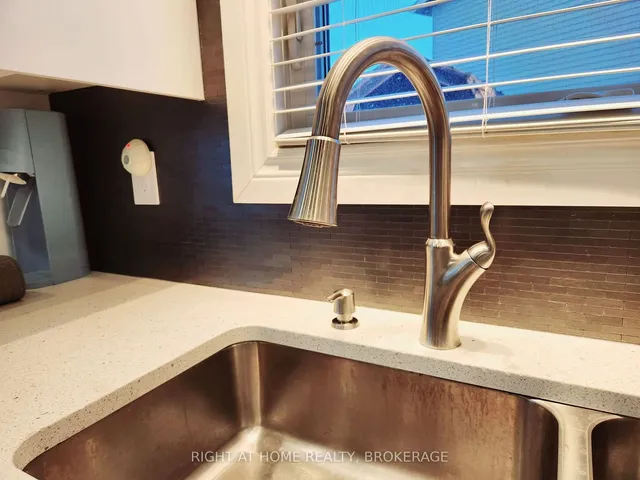 Additional image 28 of 2 Desantis Crt
