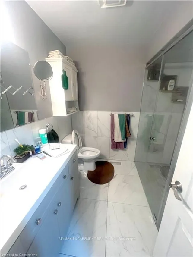 Additional property image - 208 Picton St