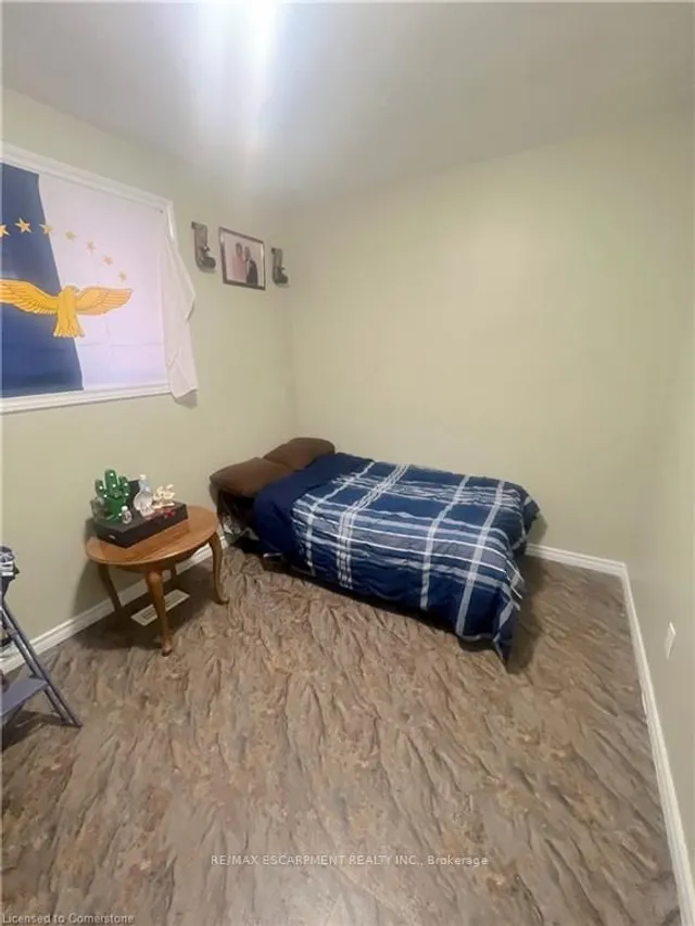 Additional property image - 208 Picton St