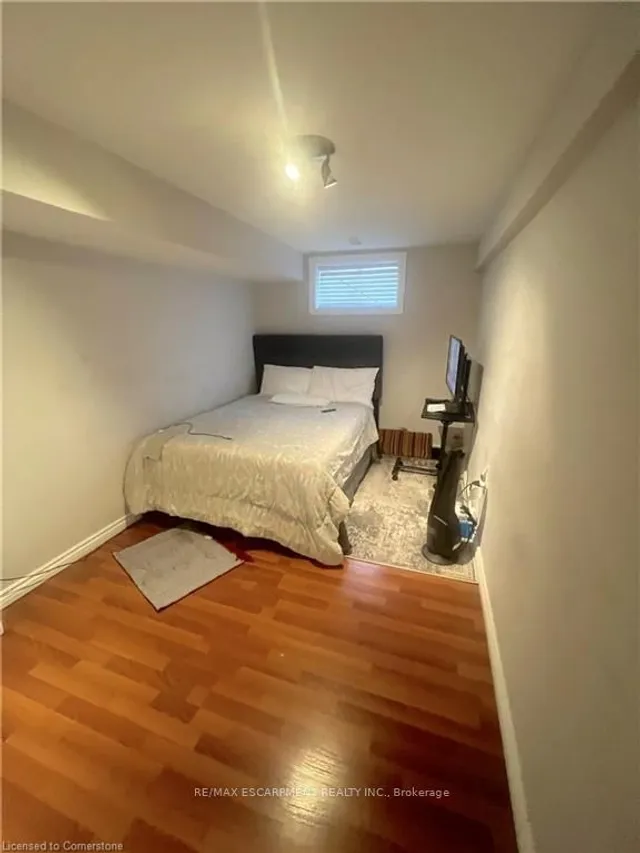 Additional property image - 208 Picton St