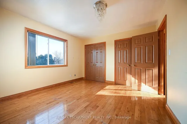 Additional property image - 204 Picton St
