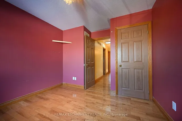 Additional property image - 204 Picton St