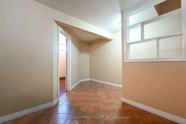Additional property image - 204 Picton St