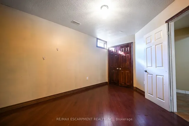Additional property image - 204 Picton St