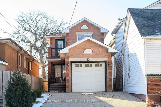Additional property image - 204 Picton St