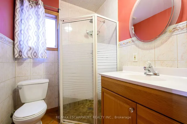 Additional property image - 204 Picton St