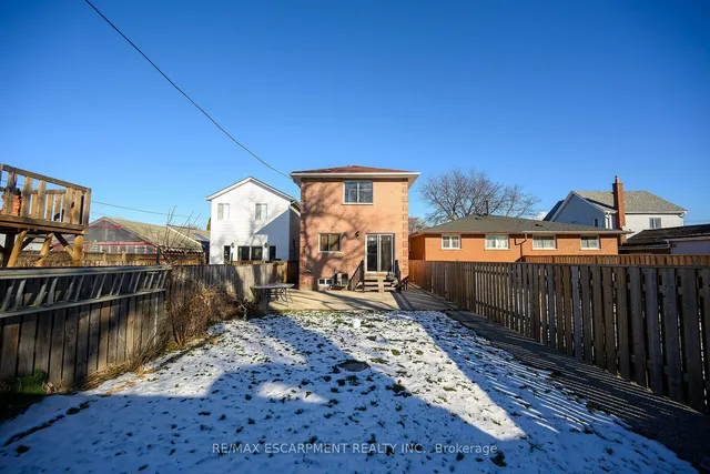 Additional property image - 204 Picton St
