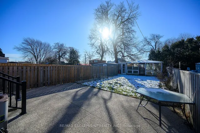 Additional property image - 204 Picton St