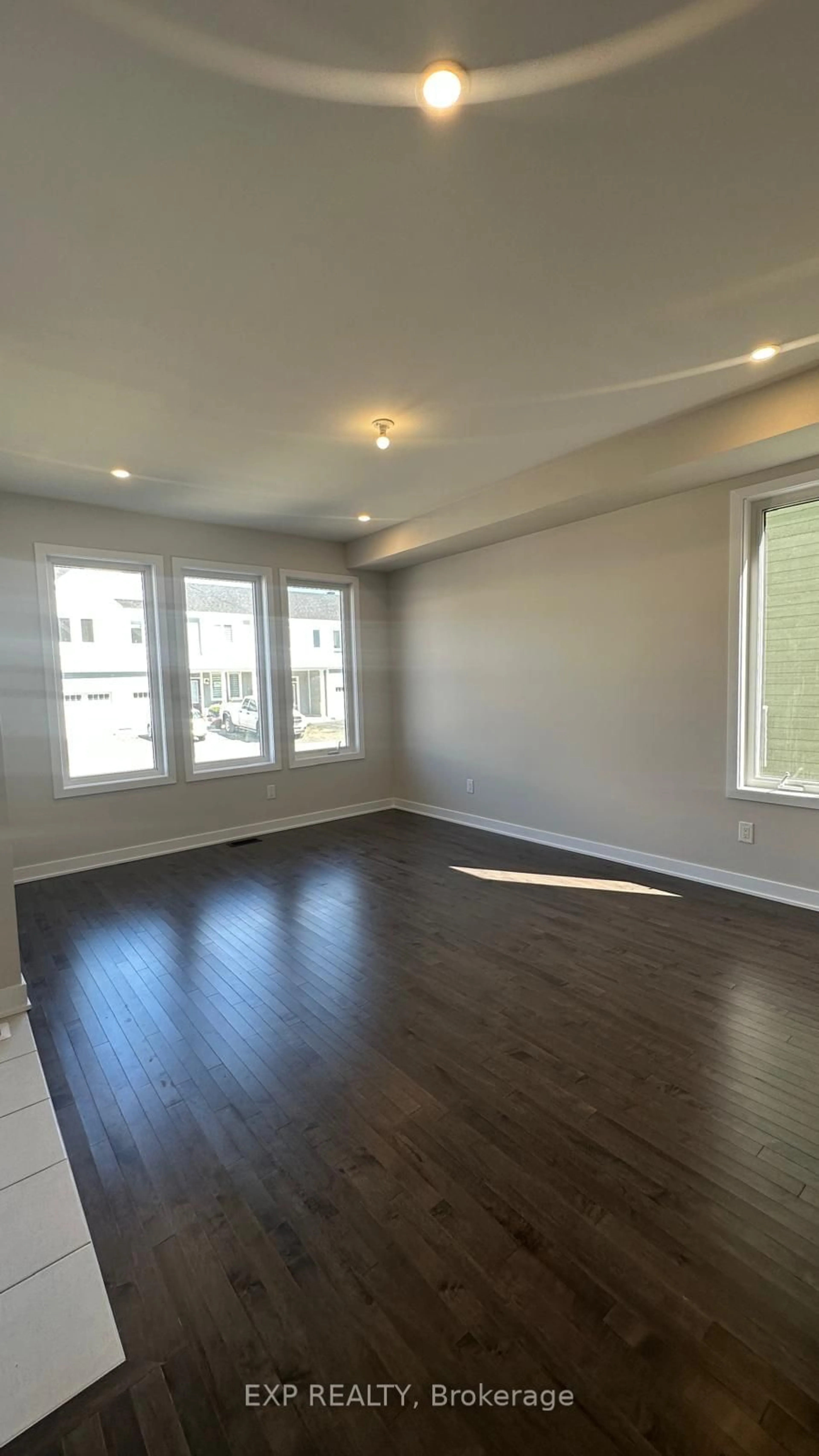 A pic of a room for 29 CHASING Grve, Stittsville - Munster - Richmond Ontario K0A 2Z0