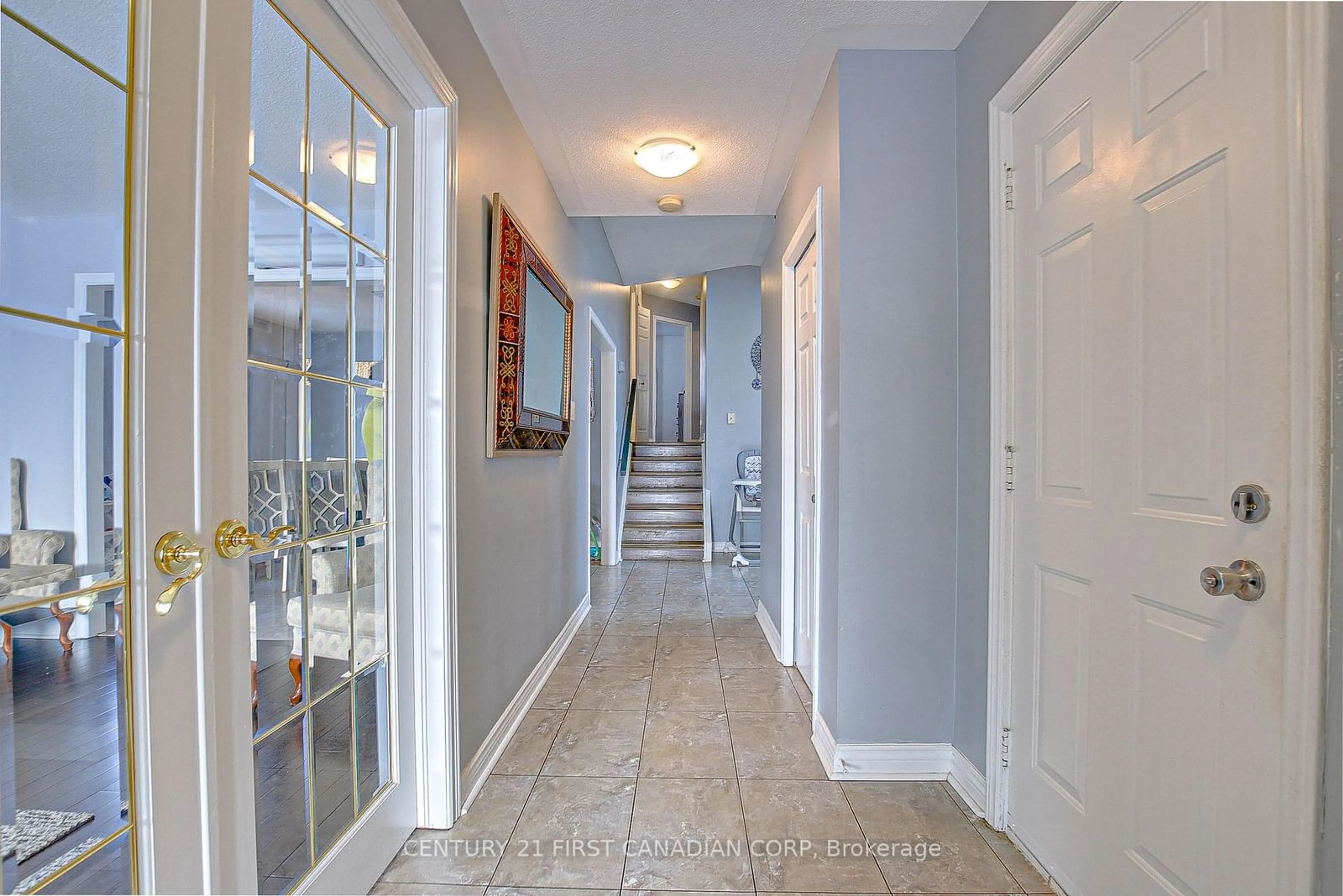 Indoor entryway for 34 Kristina Cres, London Ontario N6E 3V5