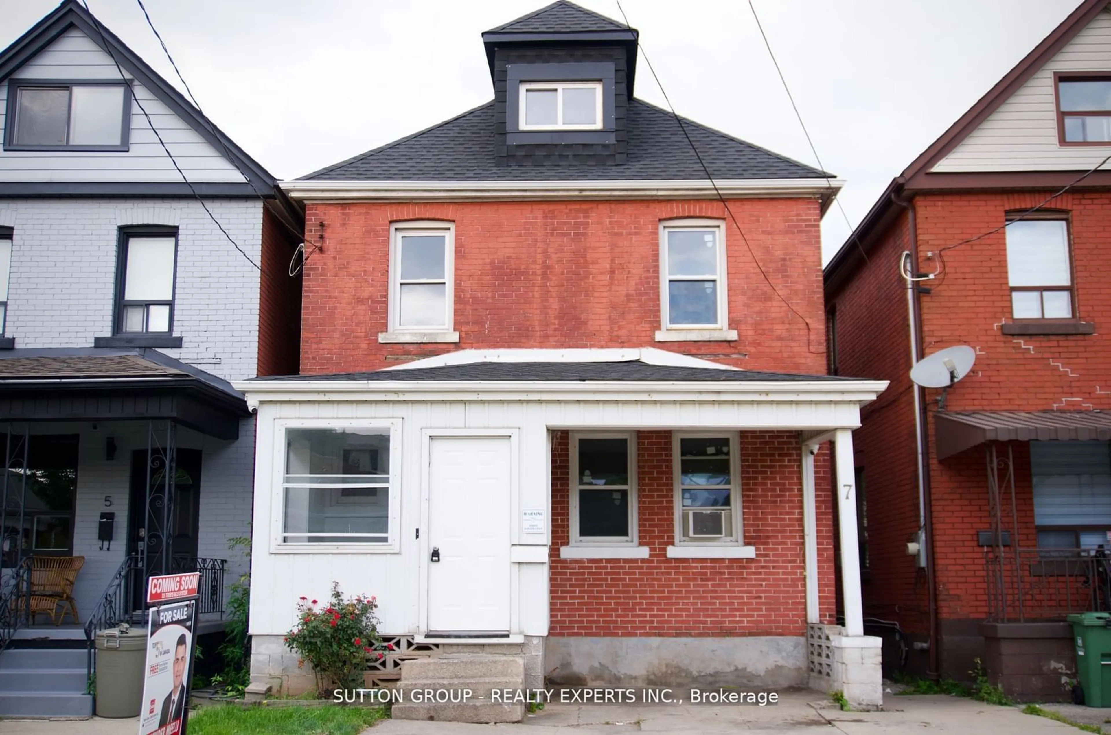 Home with brick exterior material, street for 7 Cluny Ave, Hamilton Ontario L8L 3H7