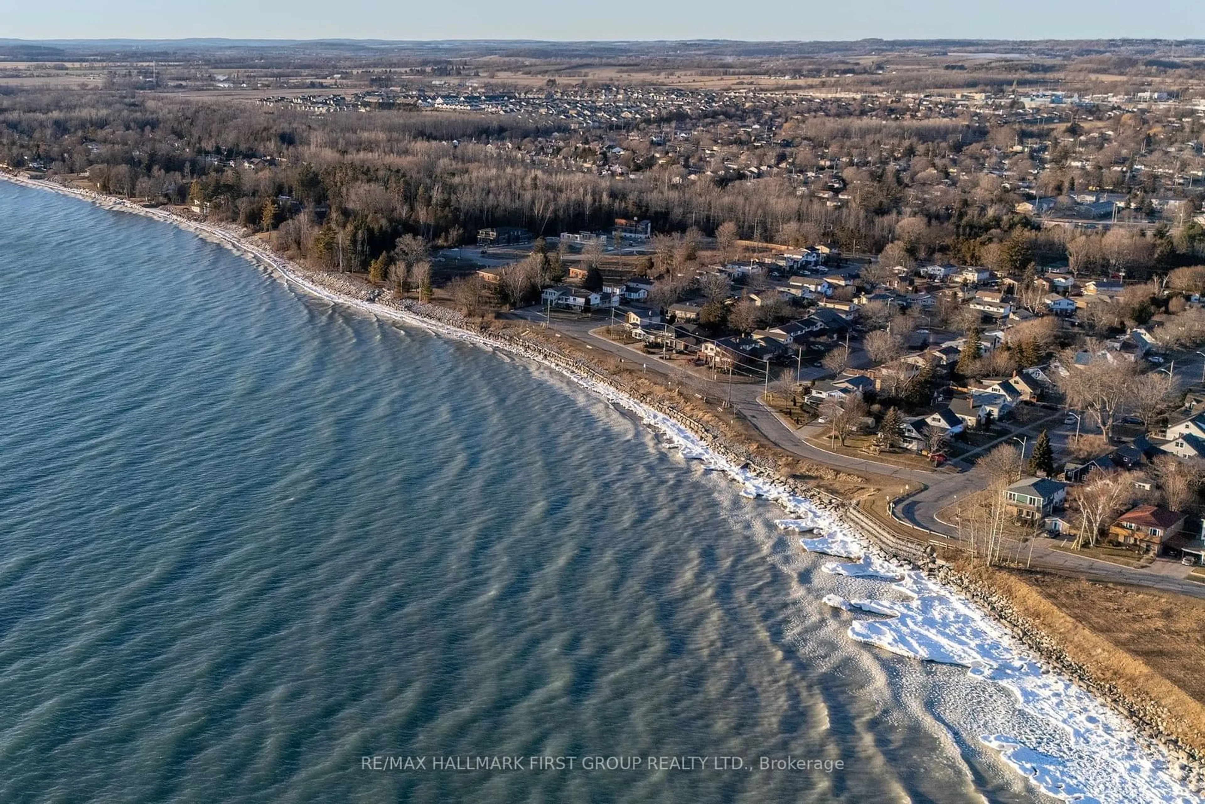 A pic from outside/outdoor area/front of a property/back of a property/a pic from drone, water/lake/river/ocean view for 138 Burnham St, Cobourg Ontario K9A 2W6