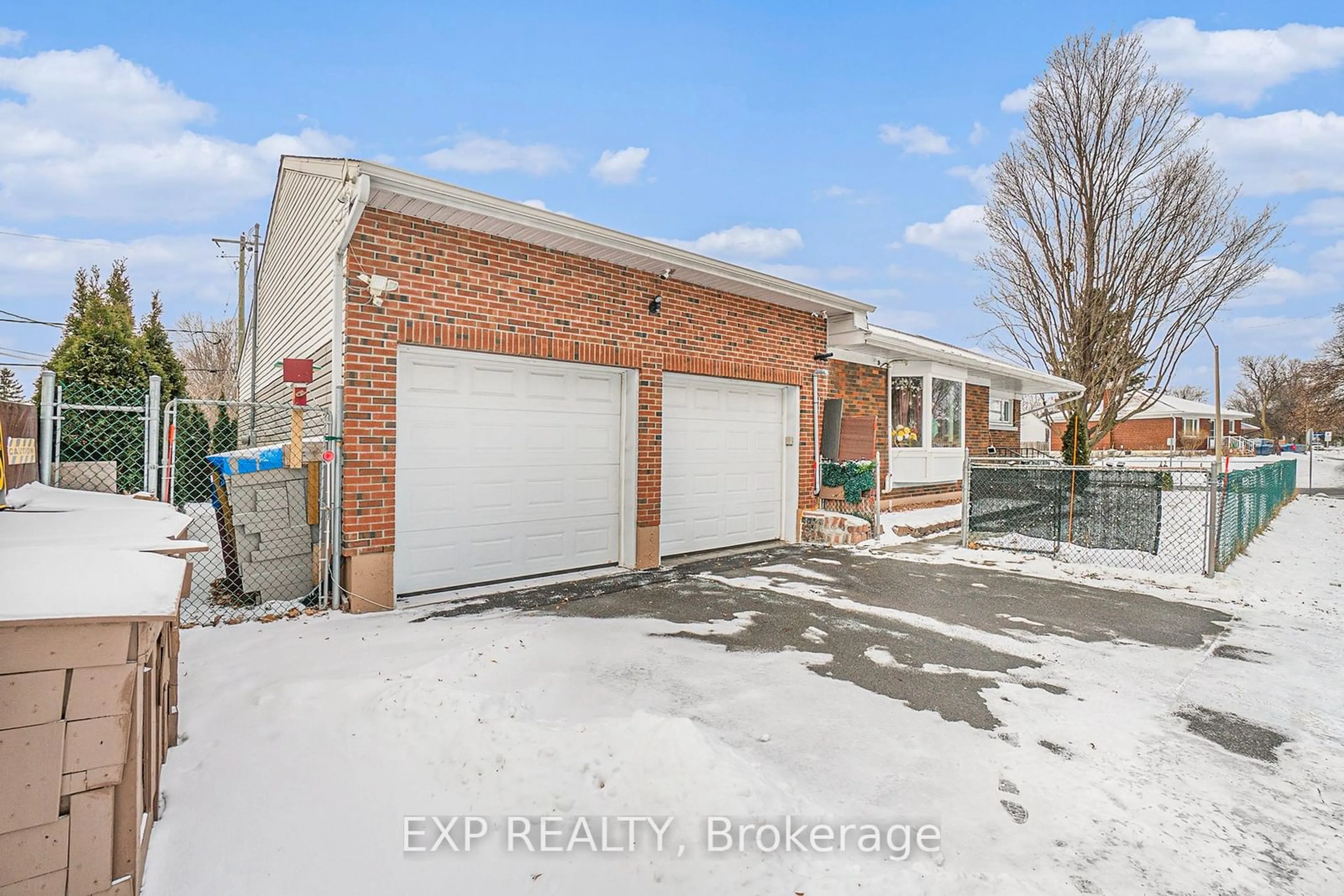 Unknown for 2024 Othello Ave, Elmvale Acres and Area Ontario K1G 2A6