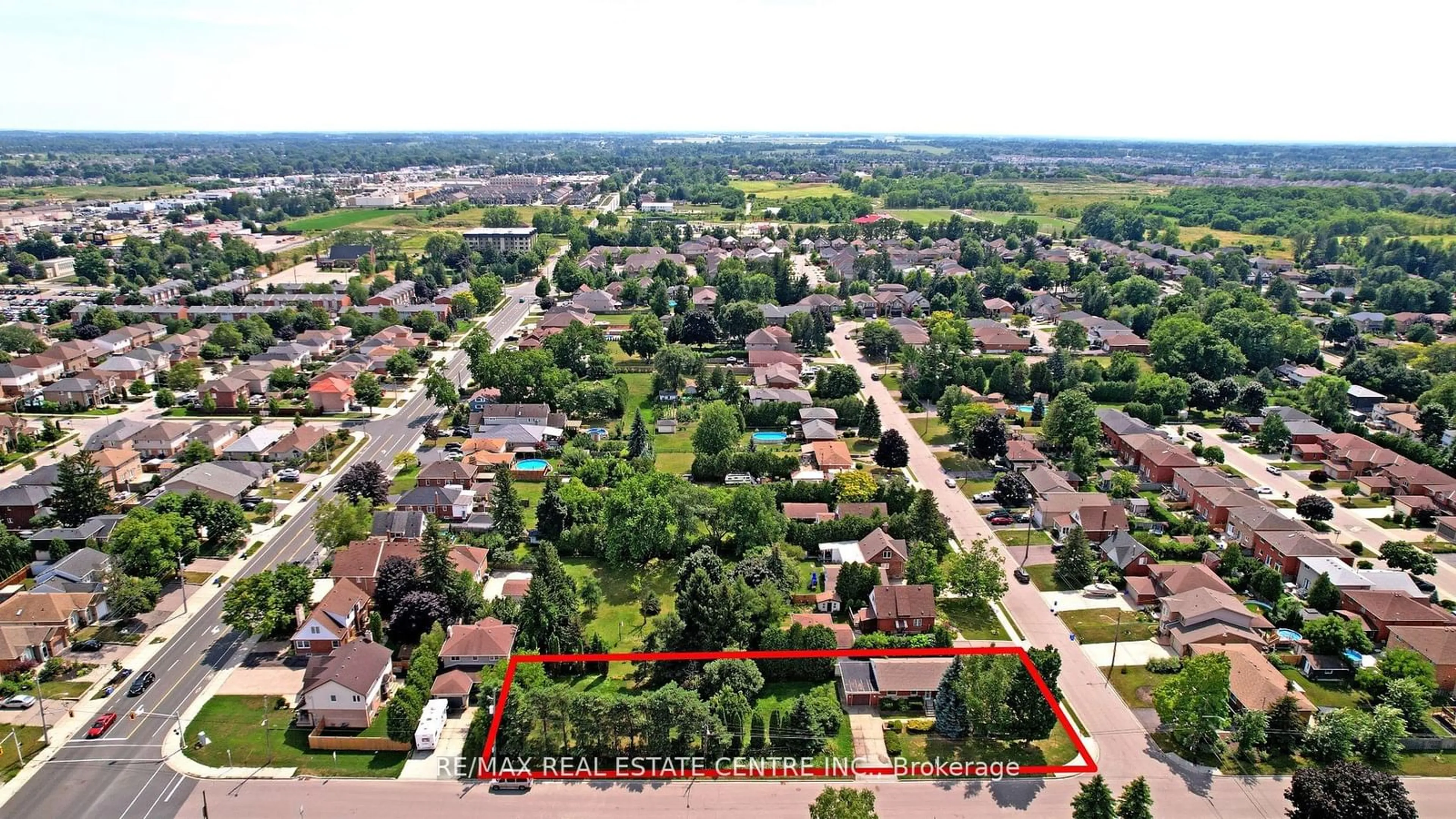 A pic from outside/outdoor area/front of a property/back of a property/a pic from drone, street for 103 Chester Ave, Hamilton Ontario L9C 0A1