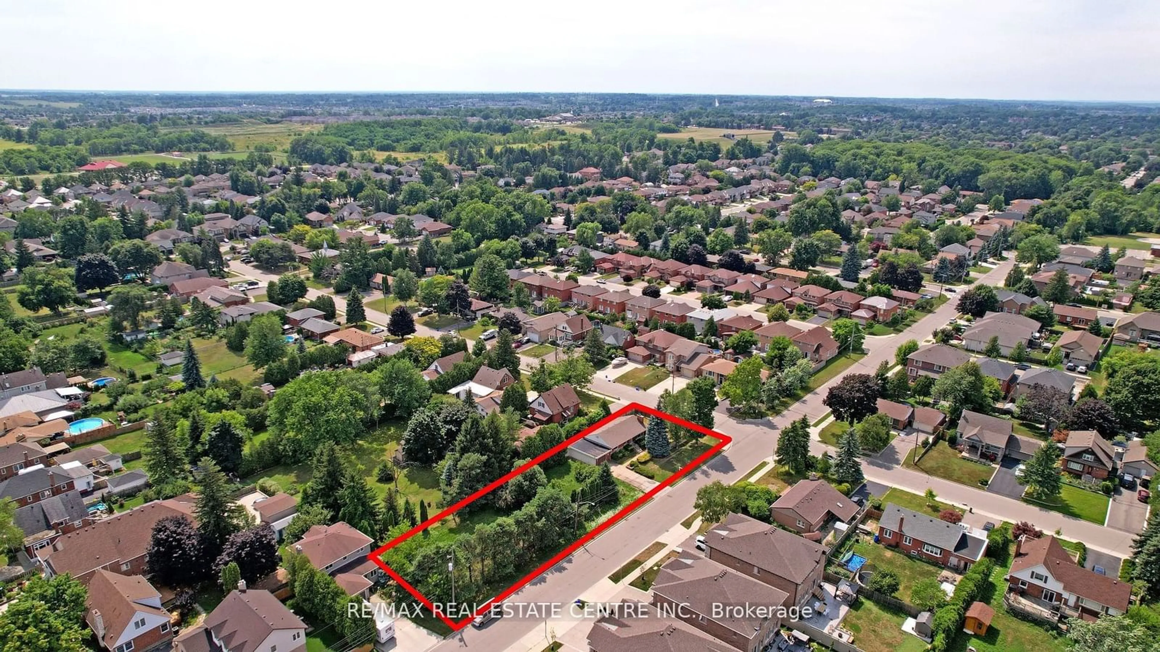 A pic from outside/outdoor area/front of a property/back of a property/a pic from drone, street for 103 Chester Ave, Hamilton Ontario L9C 0A1