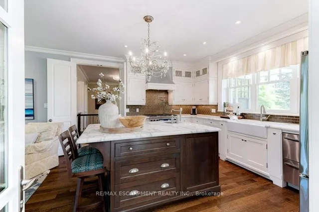 Additional property image - 183 Mill St