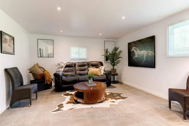 Additional property image - 183 Mill St
