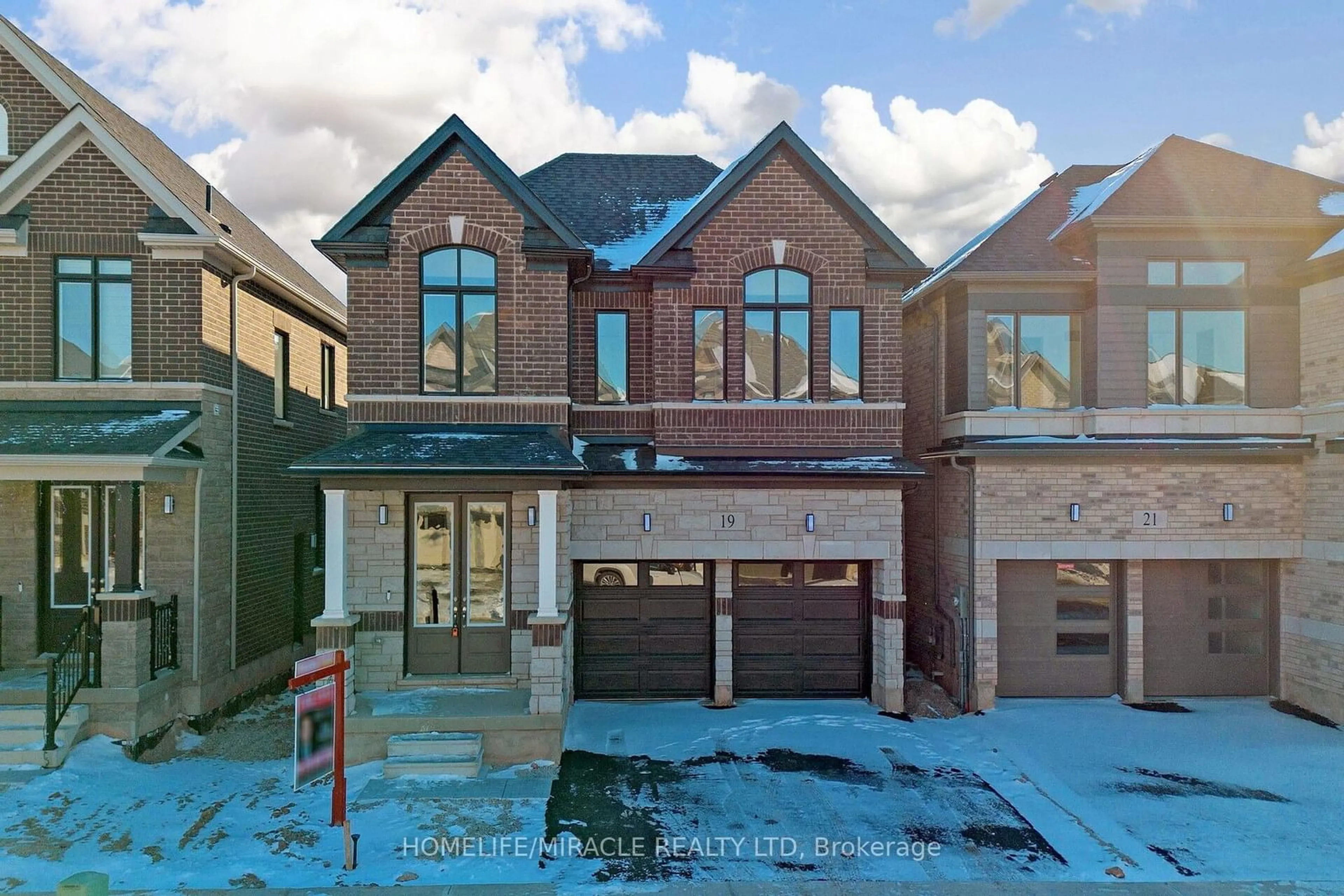 Home with brick exterior material, street for 19 Tyler Ave, Erin Ontario N0B 1T0