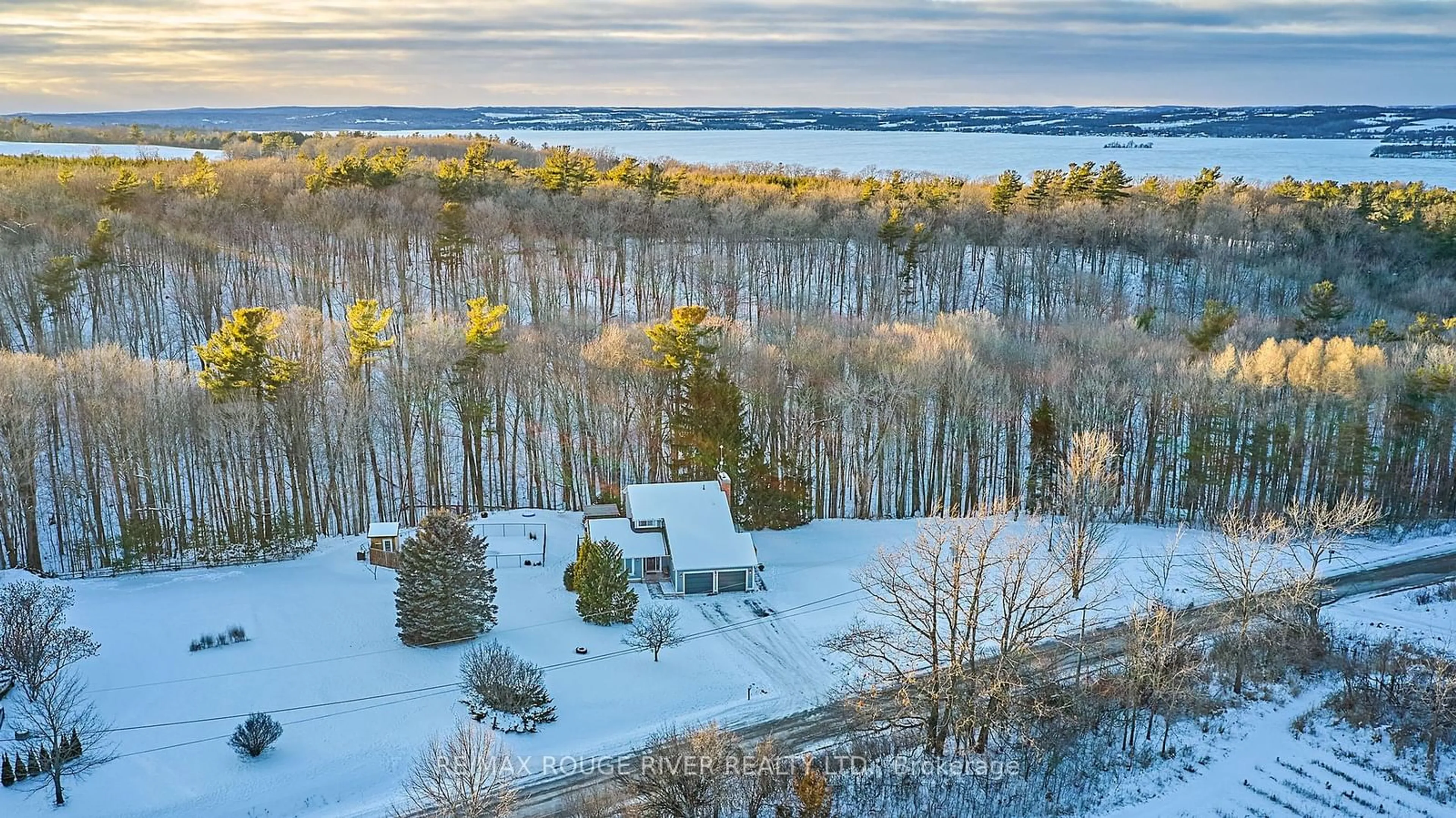 A pic from outside/outdoor area/front of a property/back of a property/a pic from drone, water/lake/river/ocean view for 5140 Harris Boatworks Rd Rd, Hamilton Township Ontario K0K 2E0